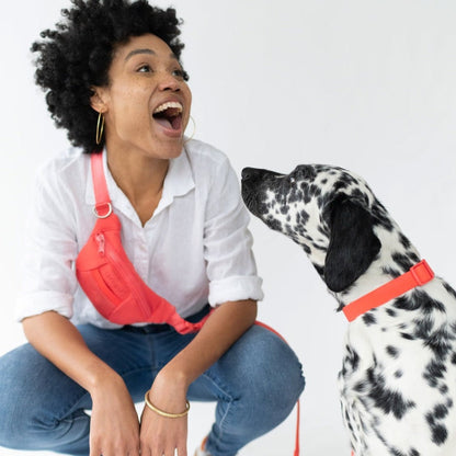 Original Hands-Free Neoprene Dog Walking Bag with 4ft Leash